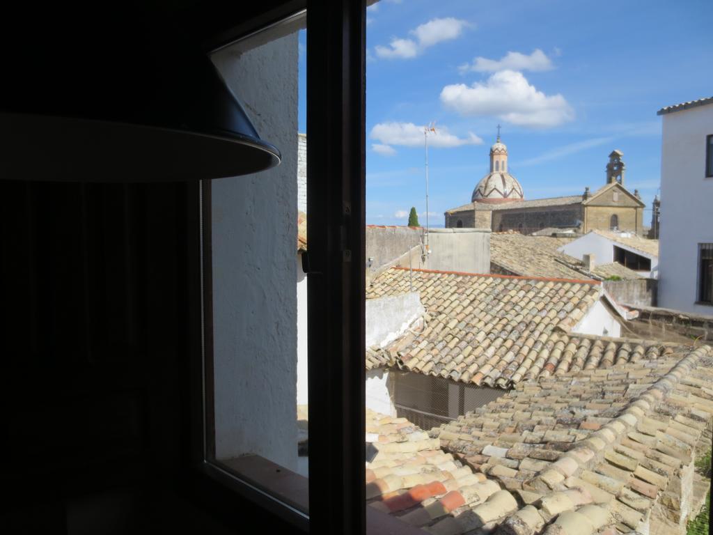 Apartamentos Turisticos El Losal Úbeda Esterno foto